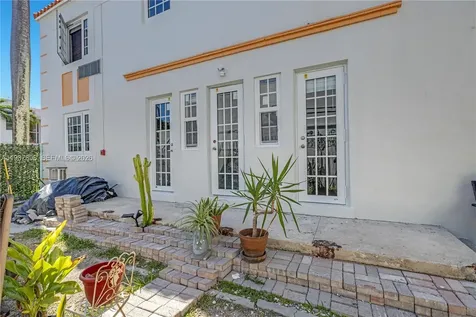 439 15th Street Miami Beach FL 33139