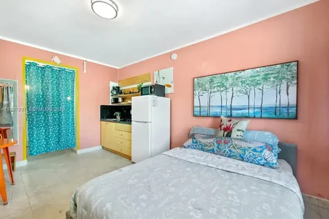 255 W 24th Street Miami Beach FL 33140