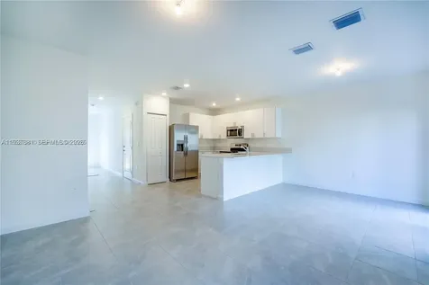 5125 SW 37th Street Pembroke Park FL 33023