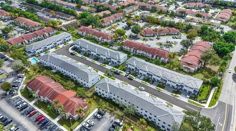 5125 SW 37th Street Pembroke Park FL 33023