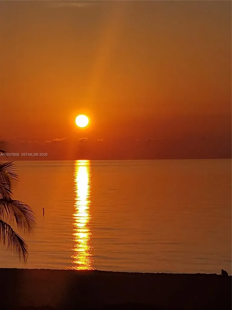 17555 Collins Avenue Sunny Isles Beach FL 33160