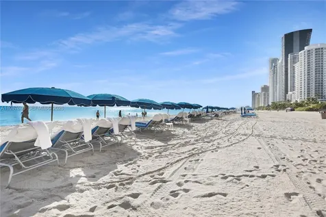 17555 Collins Avenue Sunny Isles Beach FL 33160