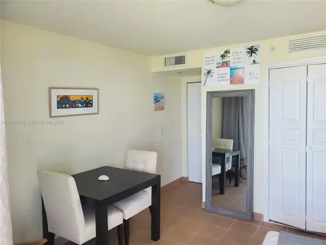 17555 Collins Avenue Sunny Isles Beach FL 33160