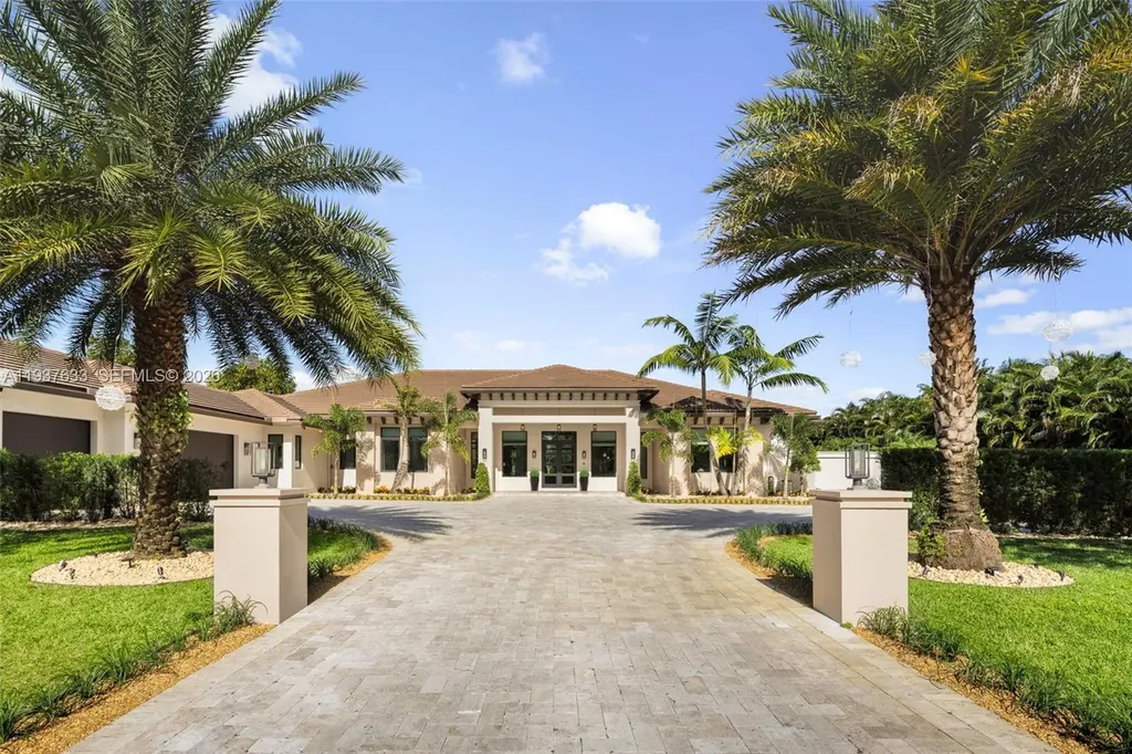 13505 SW 37th Place Davie FL 33330