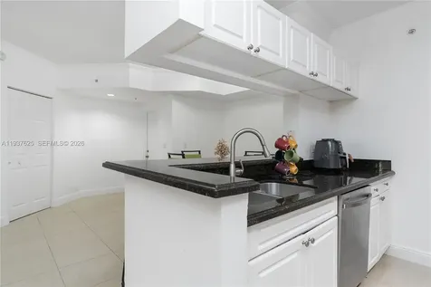 17125 N Bay Road Sunny Isles Beach FL 33160