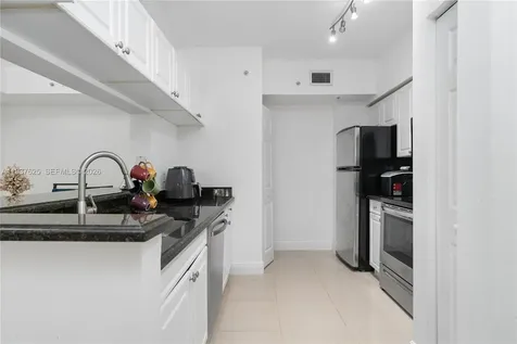 17125 N Bay Road Sunny Isles Beach FL 33160