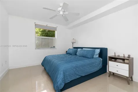 17125 N Bay Road Sunny Isles Beach FL 33160