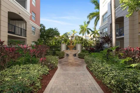 17125 N Bay Road Sunny Isles Beach FL 33160