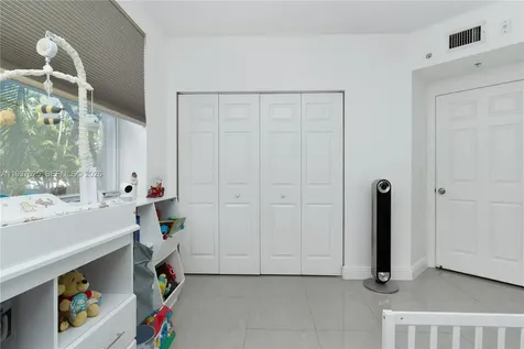 17125 N Bay Road Sunny Isles Beach FL 33160