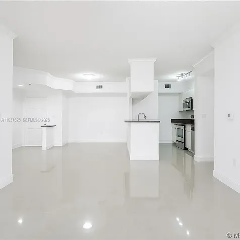17125 N Bay Road Sunny Isles Beach FL 33160