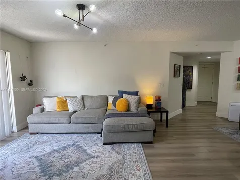 2009 SE 10th Avenue Fort Lauderdale FL 33316
