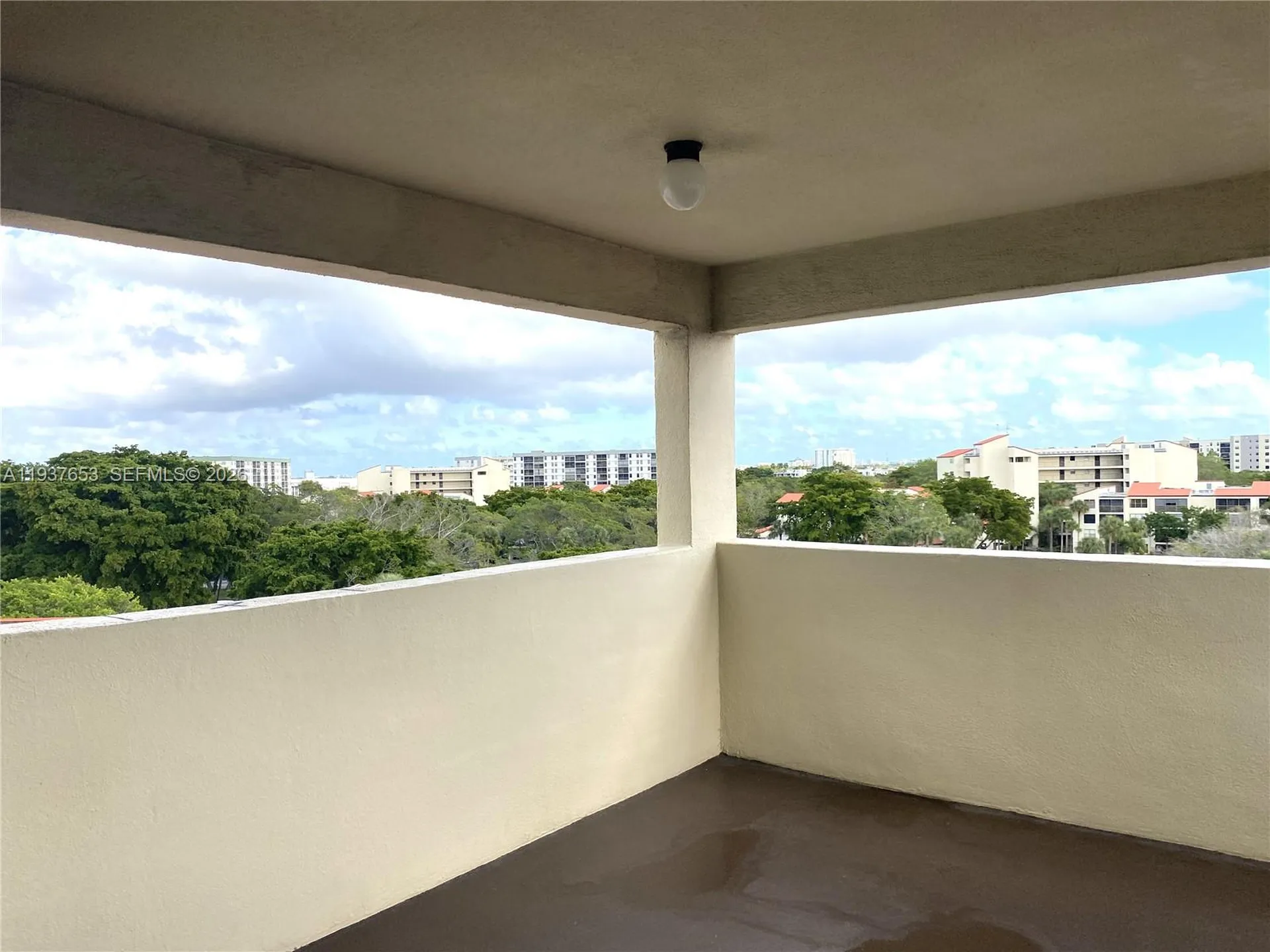 2322 S Cypress Bend Drive Pompano Beach FL 33069