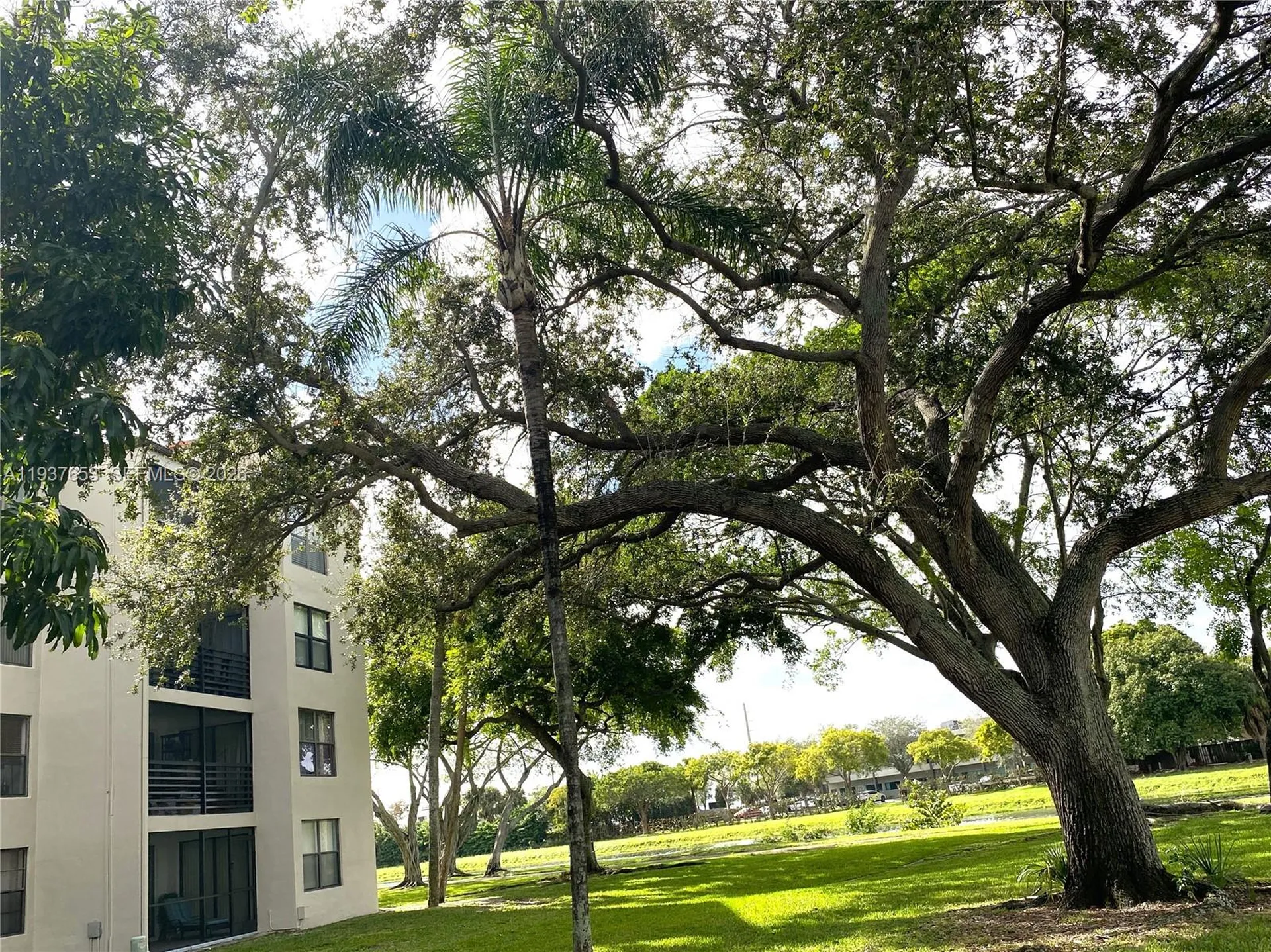 2322 S Cypress Bend Drive Pompano Beach FL 33069
