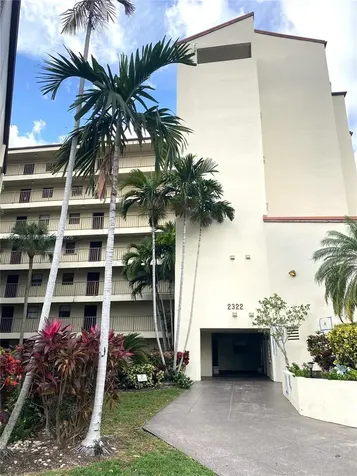 2322 S Cypress Bend Drive Pompano Beach FL 33069