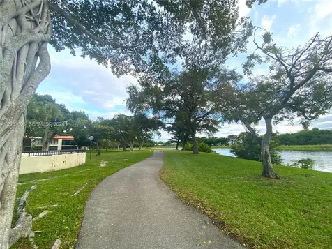 2322 S Cypress Bend Drive Pompano Beach FL 33069