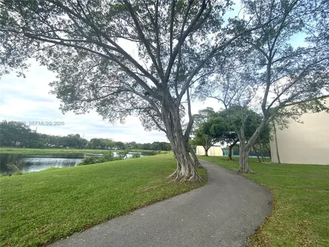 2322 S Cypress Bend Drive Pompano Beach FL 33069