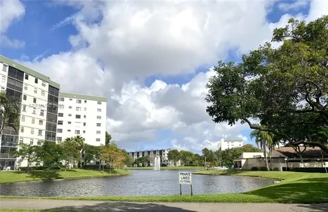 2322 S Cypress Bend Drive Pompano Beach FL 33069