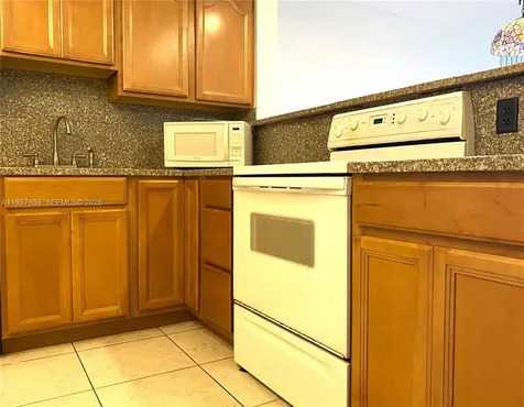 2322 S Cypress Bend Drive Pompano Beach FL 33069