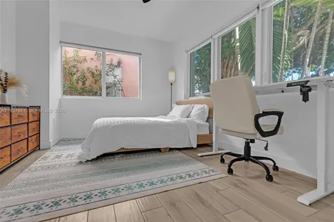 740 Meridian Avenue Miami Beach FL 33139