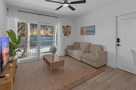 740 Meridian Avenue Miami Beach FL 33139