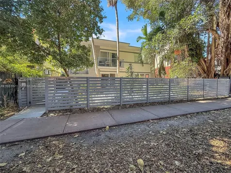 740 Meridian Avenue Miami Beach FL 33139