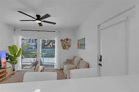 740 Meridian Avenue Miami Beach FL 33139