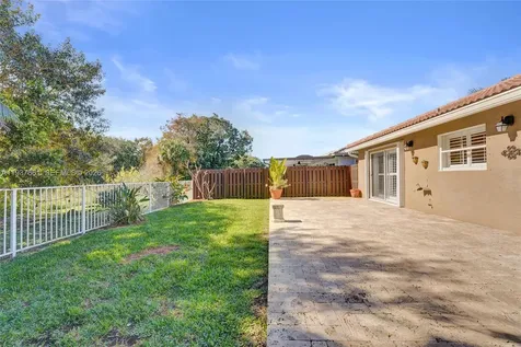 20840 NW 14th Street Pembroke Pines FL 33029