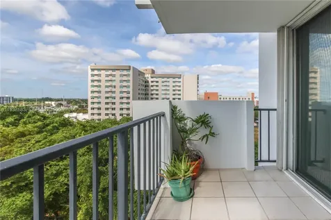 2780 NE 183rd Street Aventura FL 33160