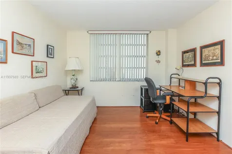 2780 NE 183rd Street Aventura FL 33160