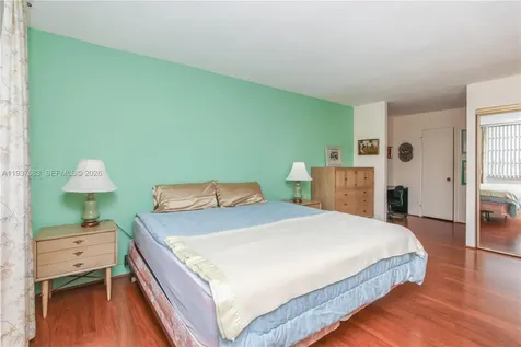 2780 NE 183rd Street Aventura FL 33160