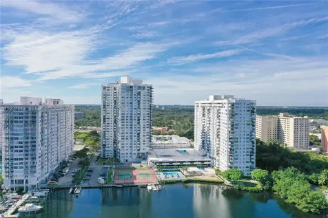 2780 NE 183rd Street Aventura FL 33160