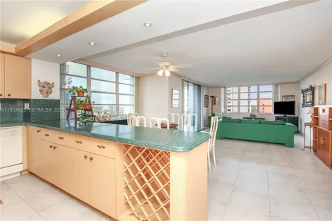 2780 NE 183rd Street Aventura FL 33160