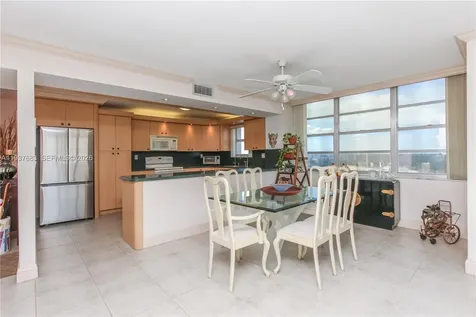 2780 NE 183rd Street Aventura FL 33160