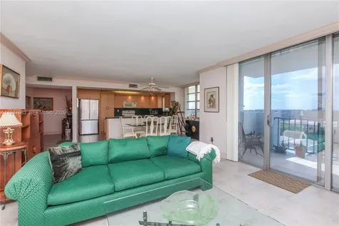 2780 NE 183rd Street Aventura FL 33160