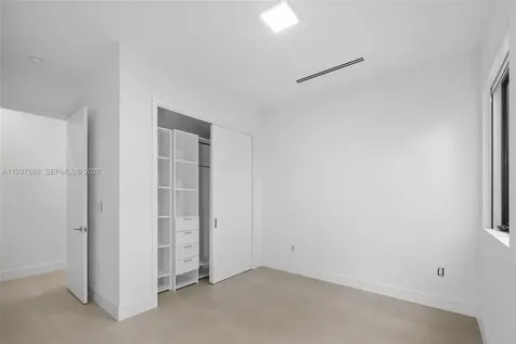 3063 Elizabeth Street Miami FL 33133