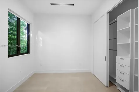 3063 Elizabeth Street Miami FL 33133