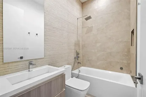 3063 Elizabeth Street Miami FL 33133