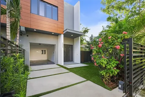 3063 Elizabeth Street Miami FL 33133