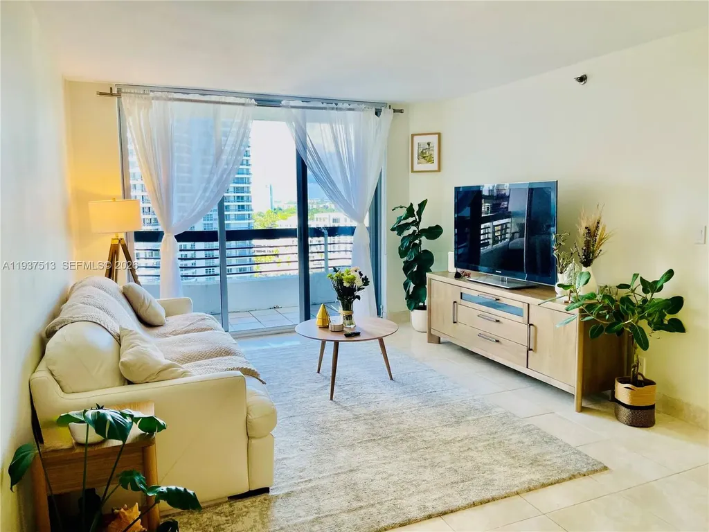 3600 Mystic Pointe Drive Aventura FL 33180