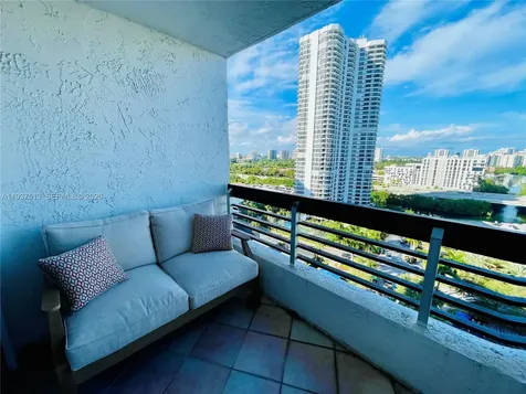 3600 Mystic Pointe Drive Aventura FL 33180