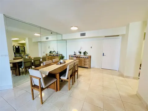 3600 Mystic Pointe Drive Aventura FL 33180