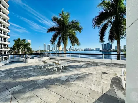 3600 Mystic Pointe Drive Aventura FL 33180