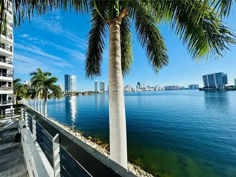 3600 Mystic Pointe Drive Aventura FL 33180