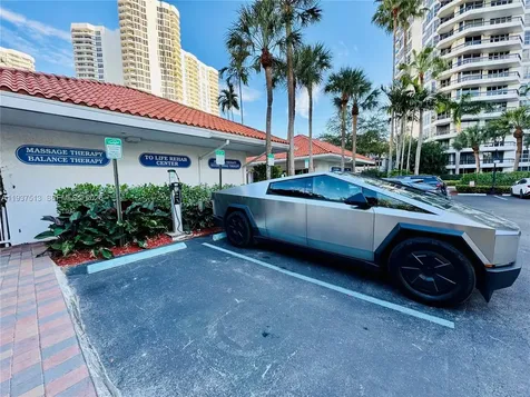 3600 Mystic Pointe Drive Aventura FL 33180