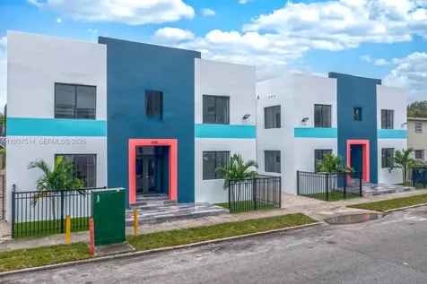 858 NW 3rd Street Miami FL 33128