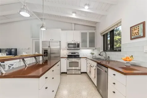 7720 SW 59th Court South Miami FL 33143
