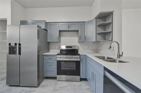 810 NE 212th Terrace Miami FL 33179