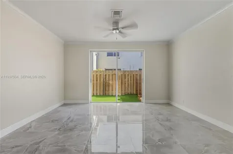 810 NE 212th Terrace Miami FL 33179