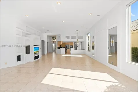 16053 Villa Vizcaya Place Delray Beach FL 33446