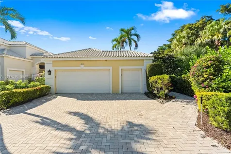 16053 Villa Vizcaya Place Delray Beach FL 33446